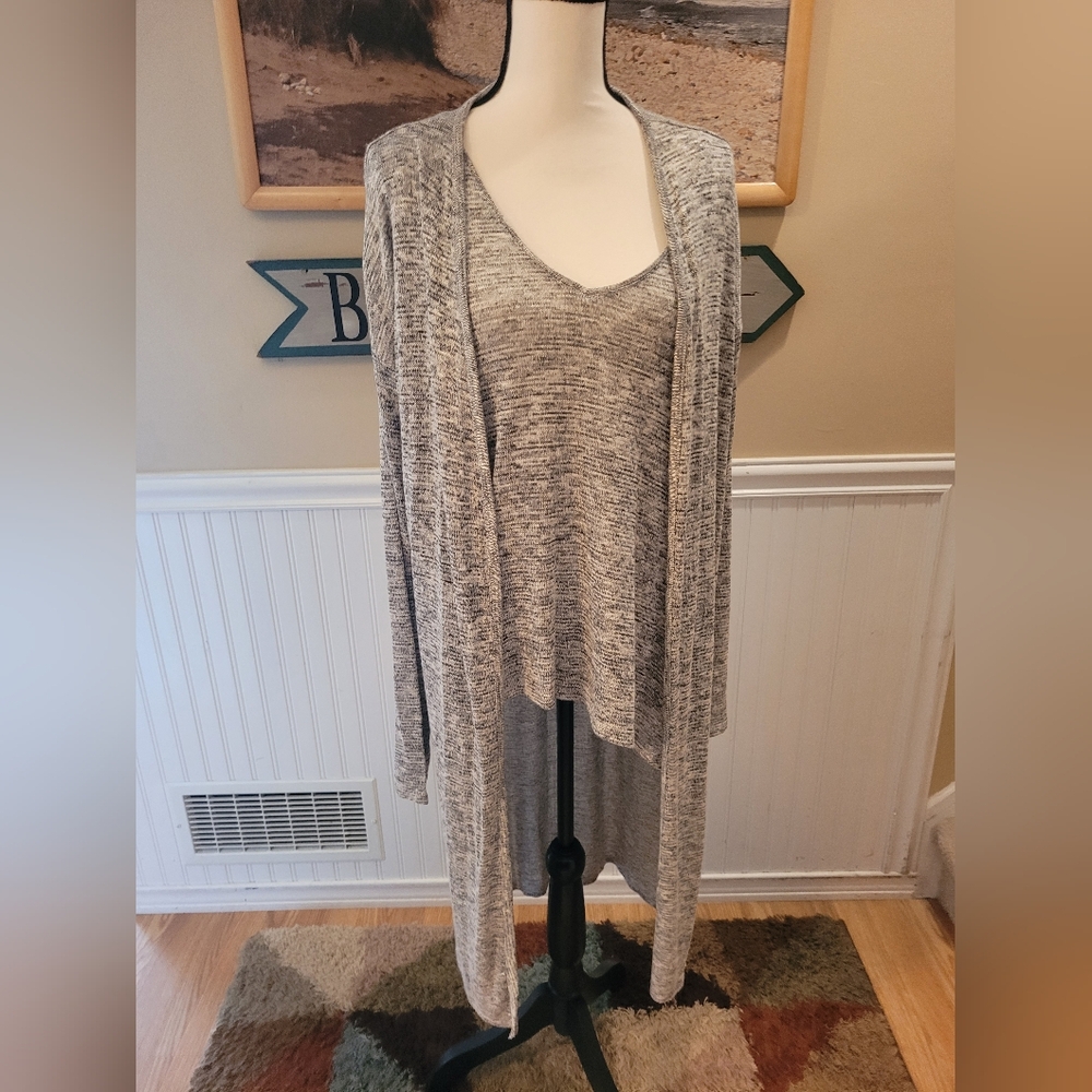 TWO PIECE LIGHT WEIGHT SWEATER SET